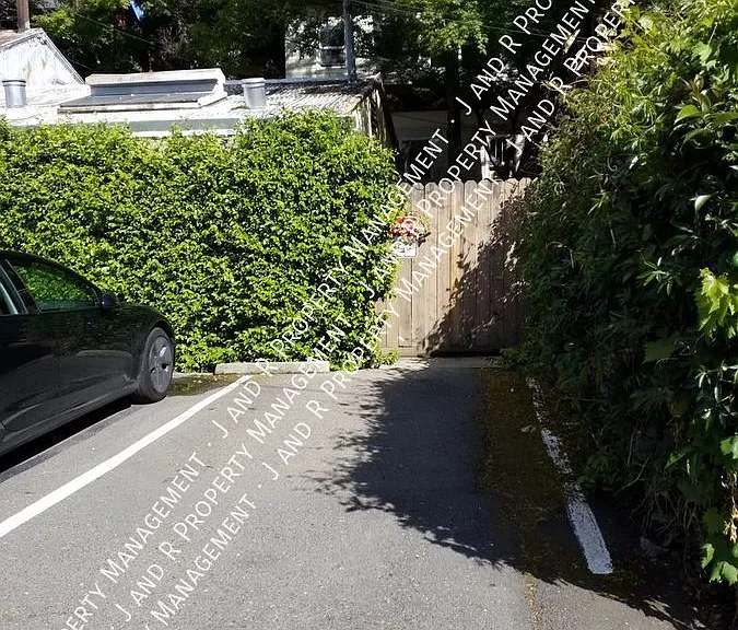 1723 I St #1 — Photo 12