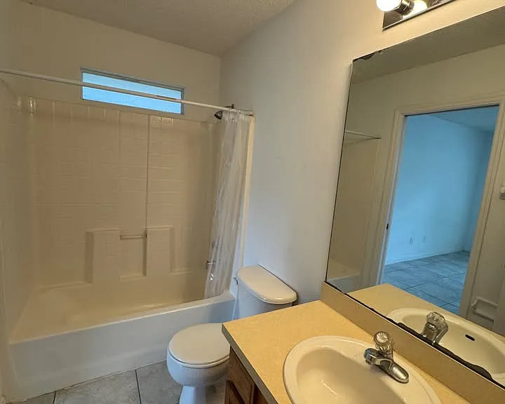 30 Rosecroft Ln #B — Photo 16