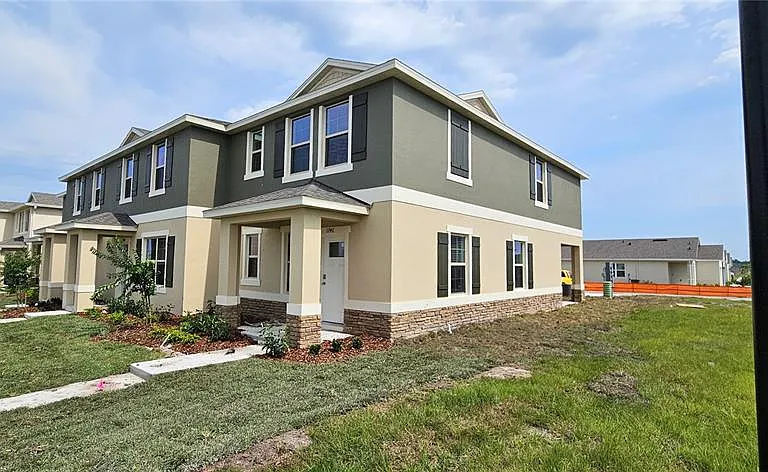 1746 Red Canyon Dr — Photo 2