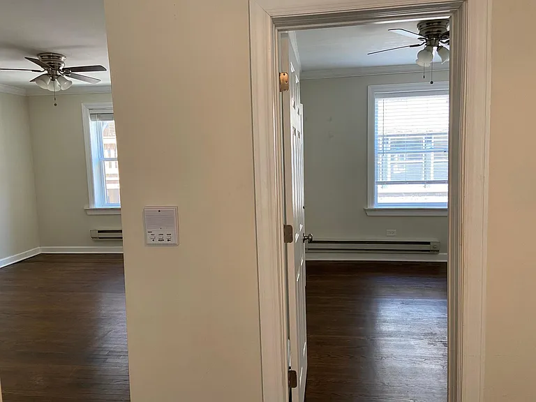 839 1/2 W Cornelia Ave #2 — Photo 12