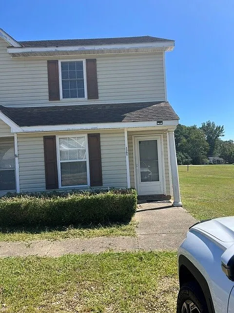 2 bed, 1.5 bath, 990 sqft, $1,000 — Photo 4