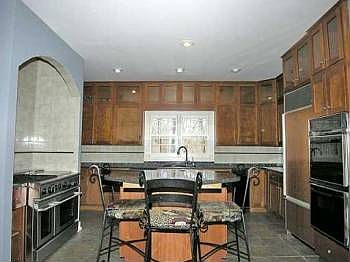 4th image of 21005 Stone Mill Ct