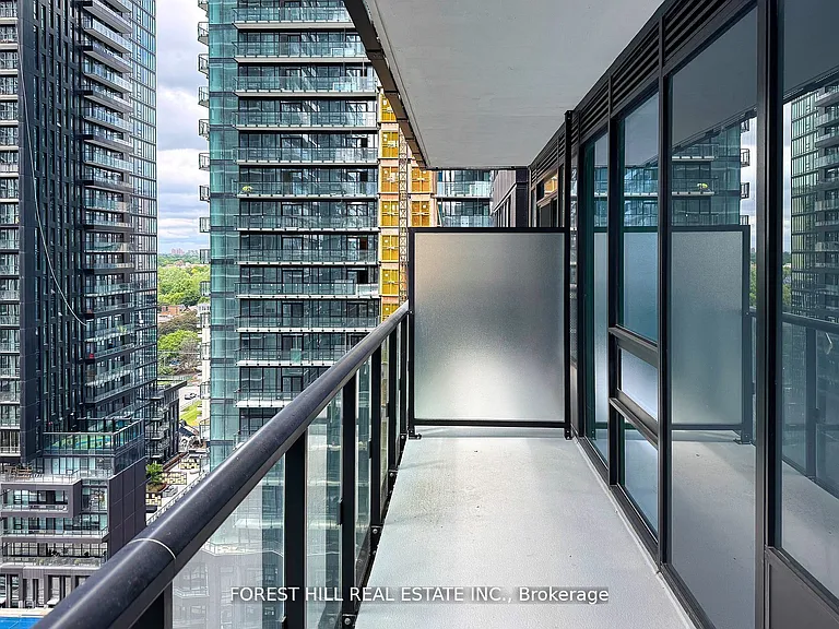 117 Broadway Ave #1302 — Photo 23
