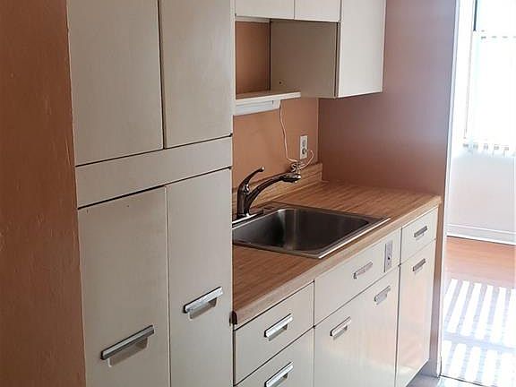 5th image of 11850 Edgewater Dr APT 613