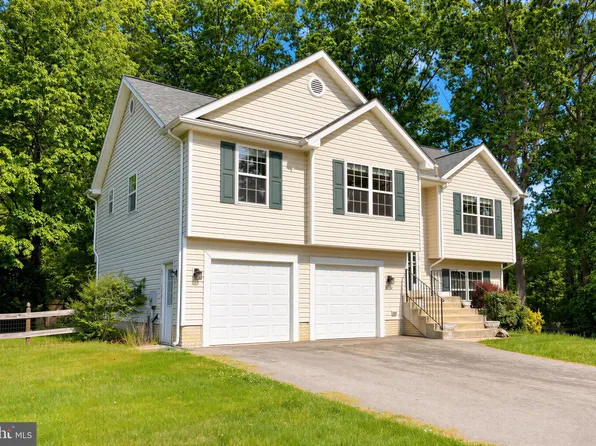 23801 McIntosh Rd, Hollywood, MD 20636