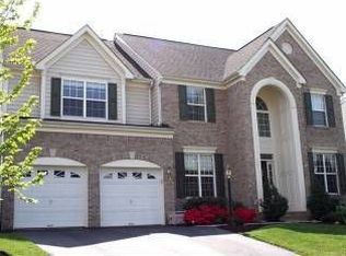 747 Vermillion Dr NE, Leesburg, VA 20176