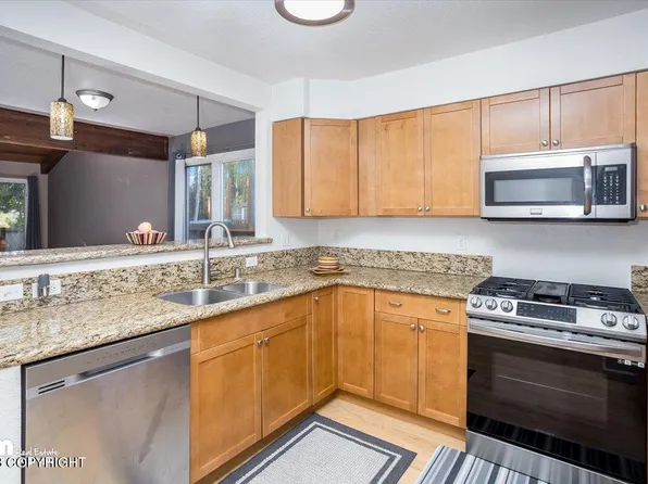 3441 Wiley Post Loop, Anchorage, AK 99517