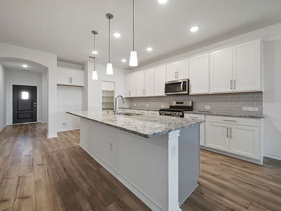 Light and Bright Kitchen
