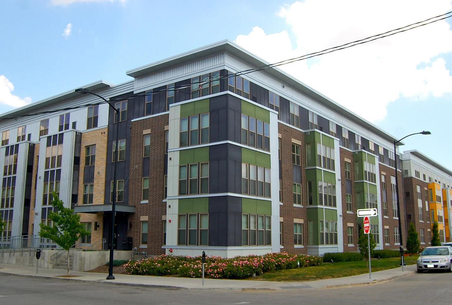 Metro Lofts — Photo 1
