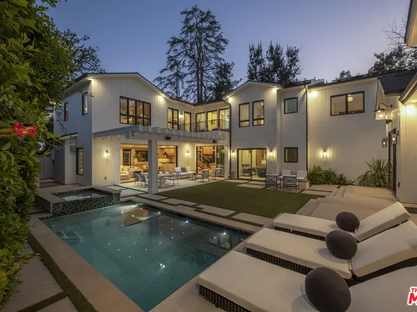 196 S Greenfield Ave, Los Angeles, CA 90049