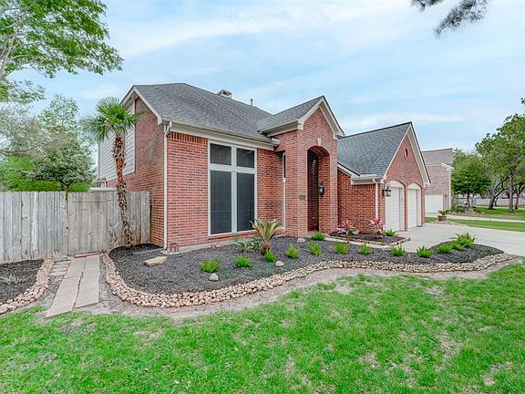 2nd image of 3223 Coral Ridge Drive