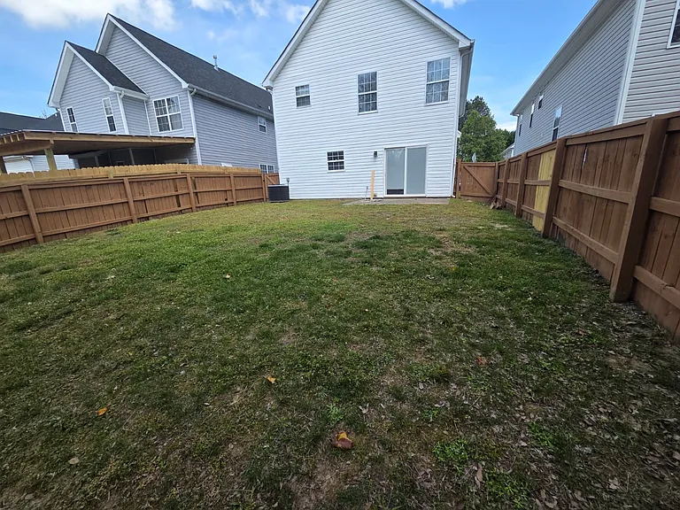 2708 Rozzelles Landing Dr — Photo 24