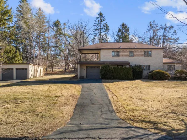 589 Racebrook Road, Orange, CT 06477