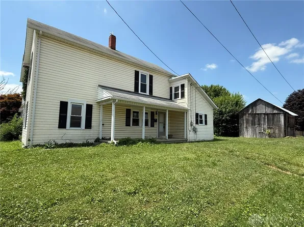 19 Dewey St, West Alexandria, OH 45381