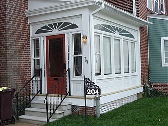 2nd image of 204 S Bancroft Pkwy