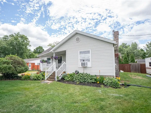 8242-8244 Navarre Rd SW, Massillon, OH 44646
