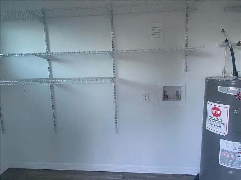 7020 Baywood Dr — Photo 23