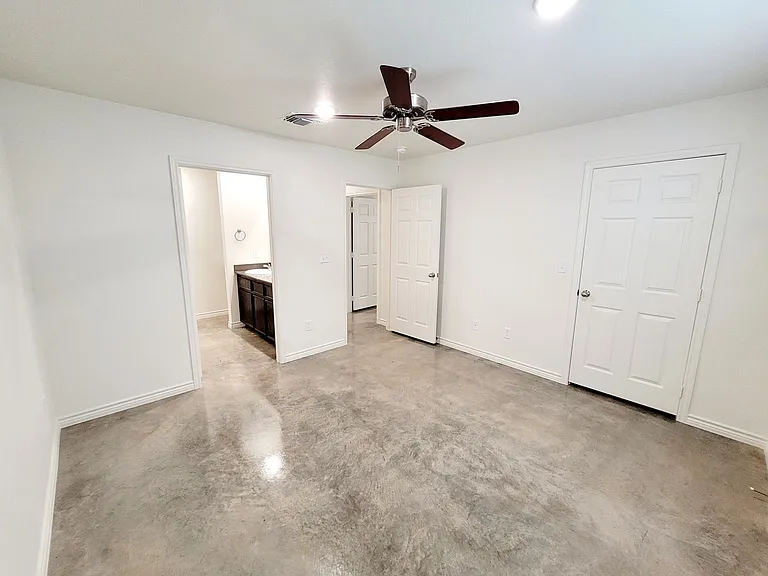 2318 Zanoletti Dr #A — Photo 13