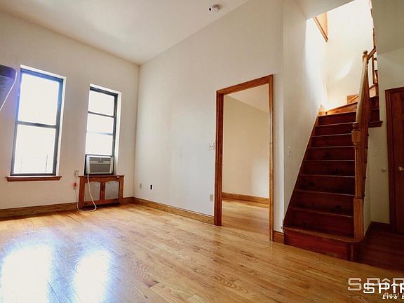 4th image of 103 W 73rd St #4R