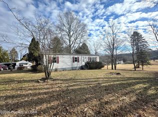 63 Mehlig Ln, Weatherly, PA 18255