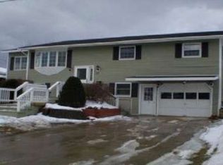13 Graves Ln, Plattsburgh, NY 12901