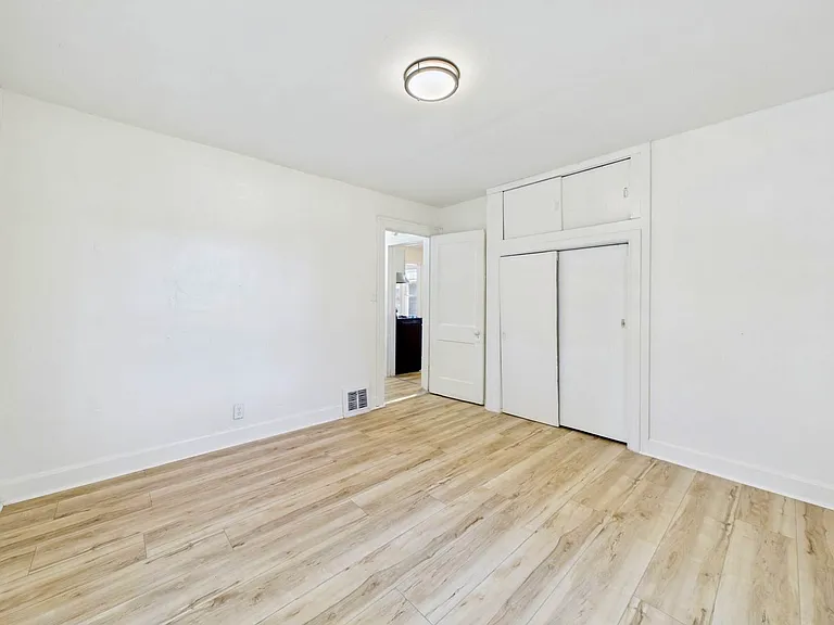7127 Olive St — Photo 6