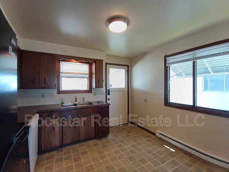 537 E Garland Ave — Photo 11