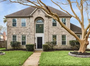 1802 Valero St, Friendswood, TX 77546