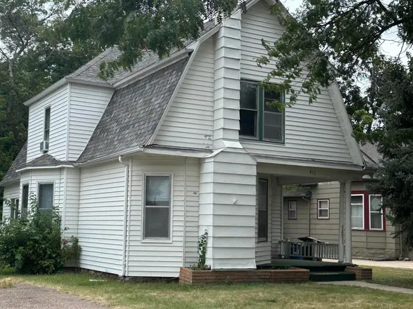 415 N Edmunds St, Mitchell, SD 57301