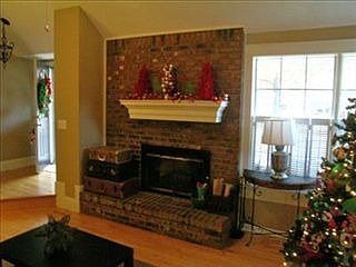 3rd image of 4264 Southmoor Park
