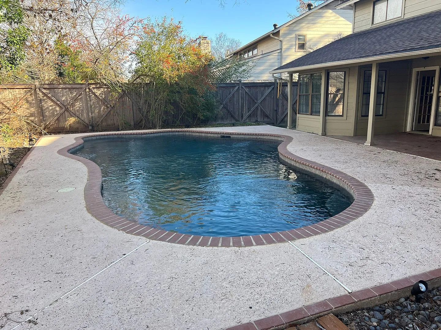 Shady Hollow - POOL - 5 bedroom SFH — Photo 4