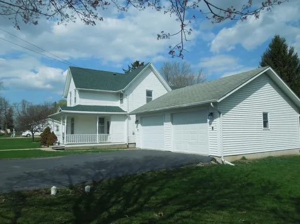 210 Clinton St, Warren, IL 61087
