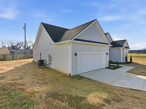 5th image of 1029 Scenic View Ct