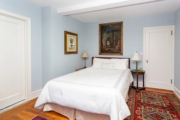 Rented by Keller Williams NYC | media 23