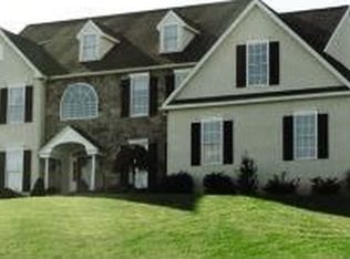 9 Brandie Layne Ct, Spring City, PA 19475