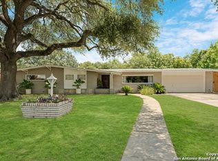 206 Carolwood Dr, Castle Hills, TX 78213
