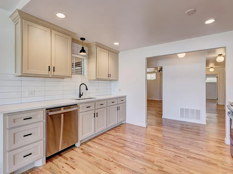 4312 N Portland Ave — Photo 16