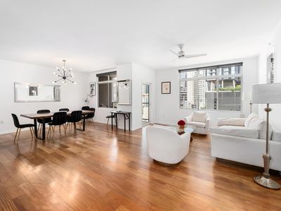 54 Rainey St APT 1018, Austin, TX, 78701