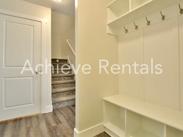 2049 N 380 E — Photo 5