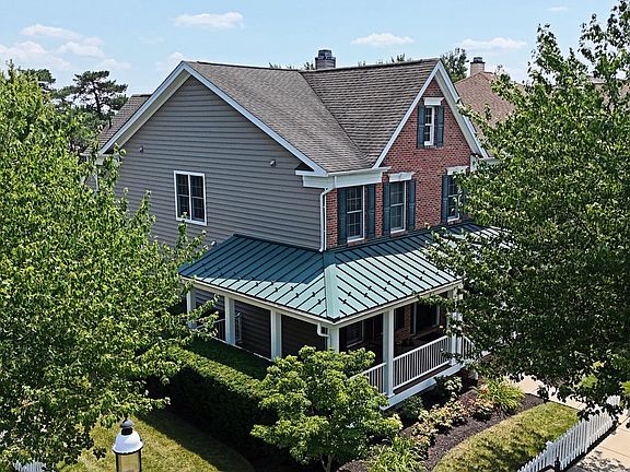 3rd image of 142 Cambridge Pl