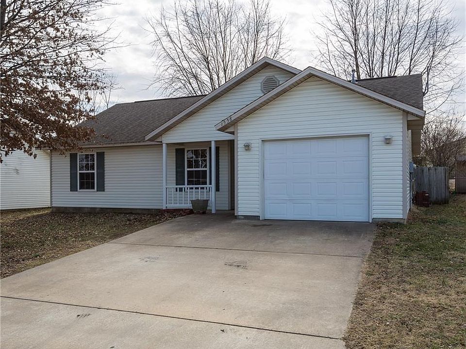 1st image of 1558 Tanglewood Ln