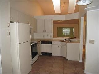 2nd image of 1847 Sixty Oaks Ln