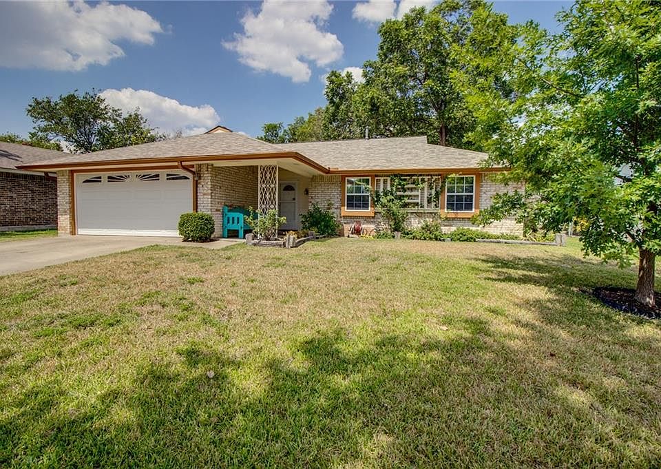 1st image of 1413 Lorraine Dr