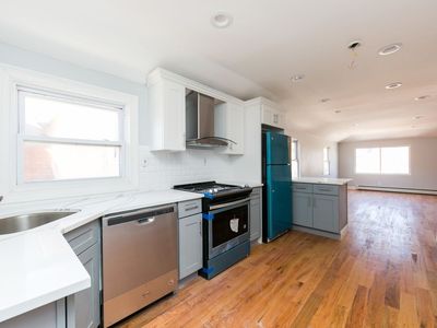 18402 144th Ave, Springfield Gardens, NY, 11413