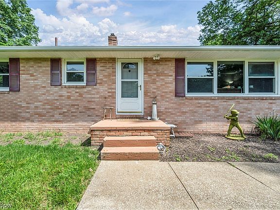 3rd image of 6321 Cardinal Hl NW