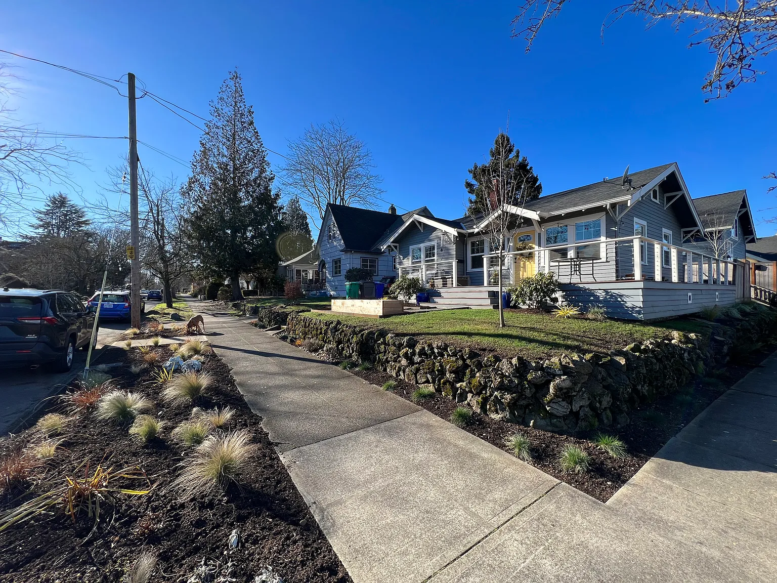 3 bed, 1220 sqft, $2,700 — Photo 3