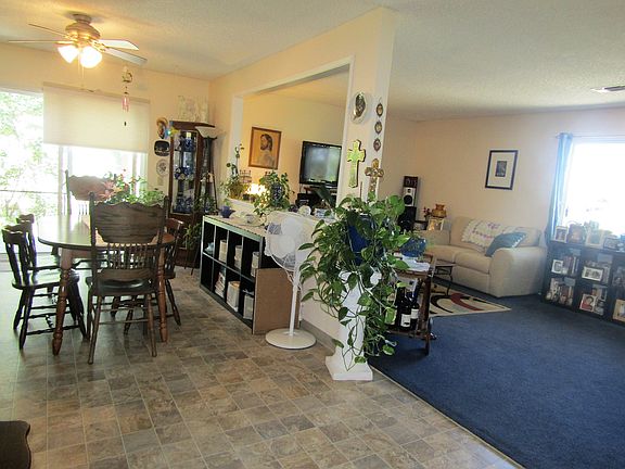 5th image of 304 Woodridge Ct