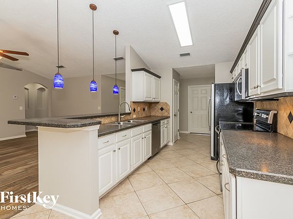 5th image of 2770 Eagle Haven Dr