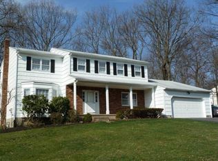 9 Ash Ln, Randolph, NJ 07869