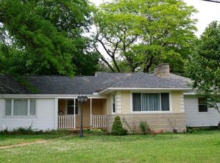 318 W Park Ave, Mount Gilead, OH 43338